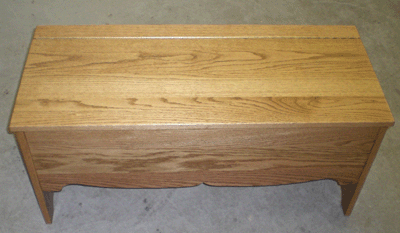 K25 - Red Oak Chest