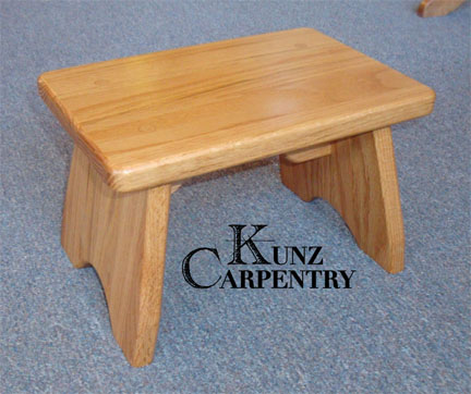 K4 - Red Oak Step Stool 18"L x 8"W x 7-1/2"T